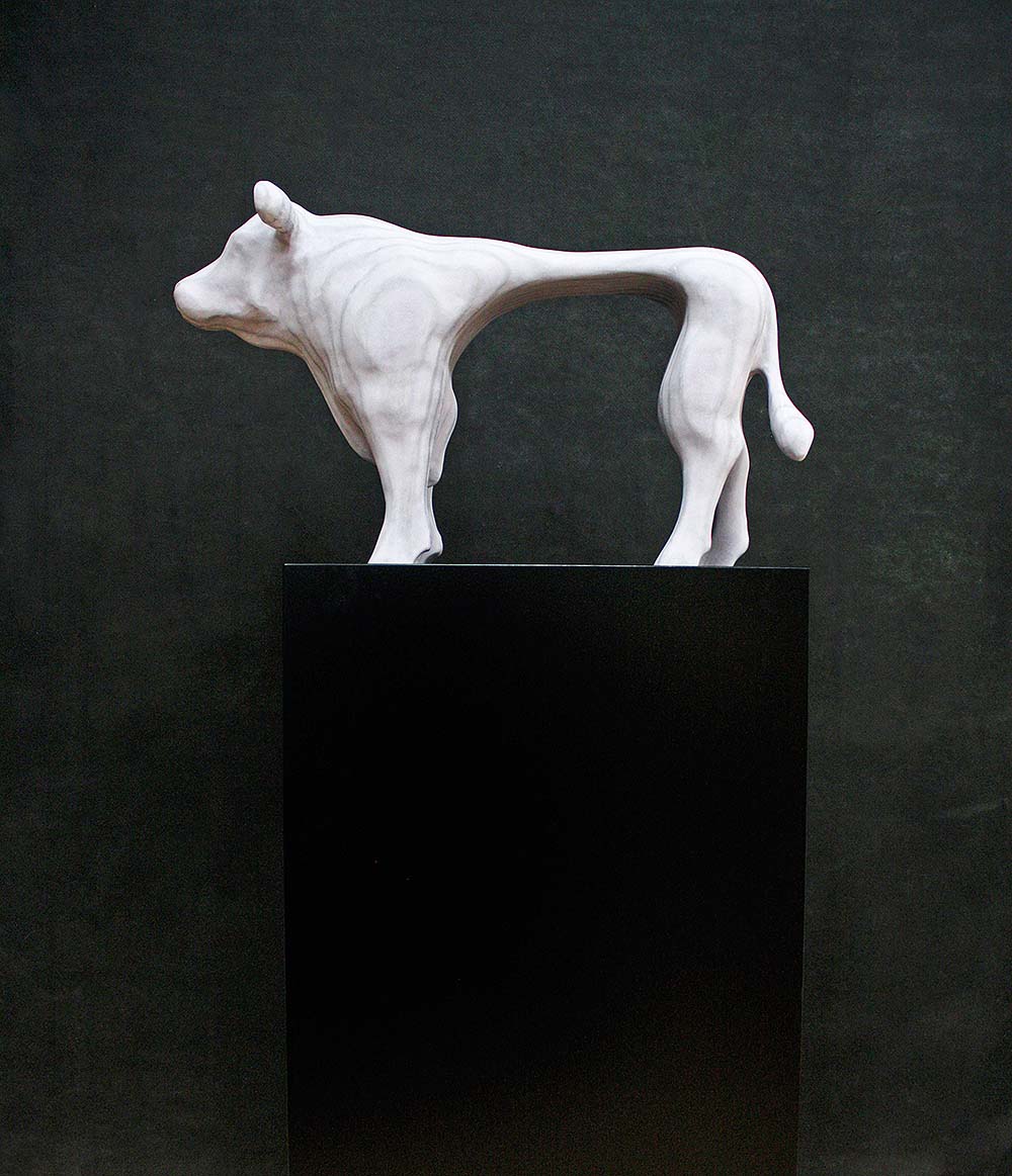 Skulptur von Marcus Meyer, Serial Bull #3 1